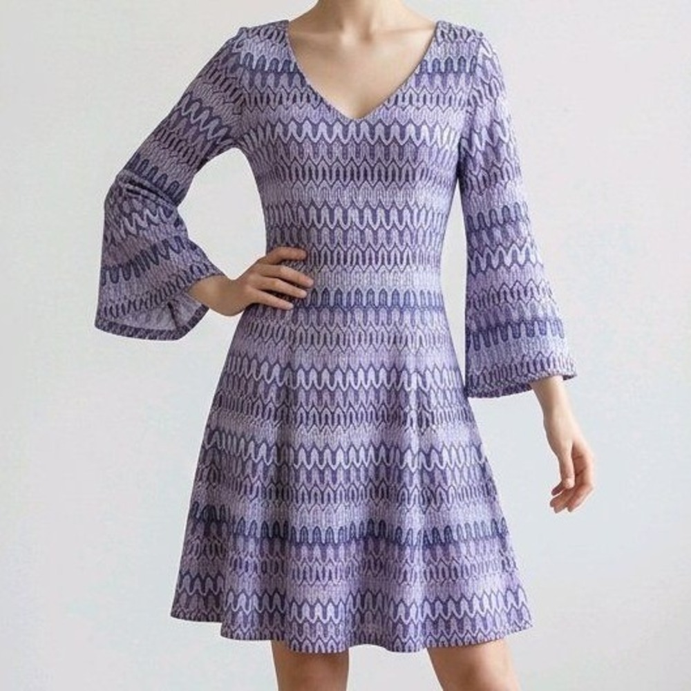 Roz & Ali Dress XS Blue White Chevron Geometric Fit Flare Bell Sleeve Coastal